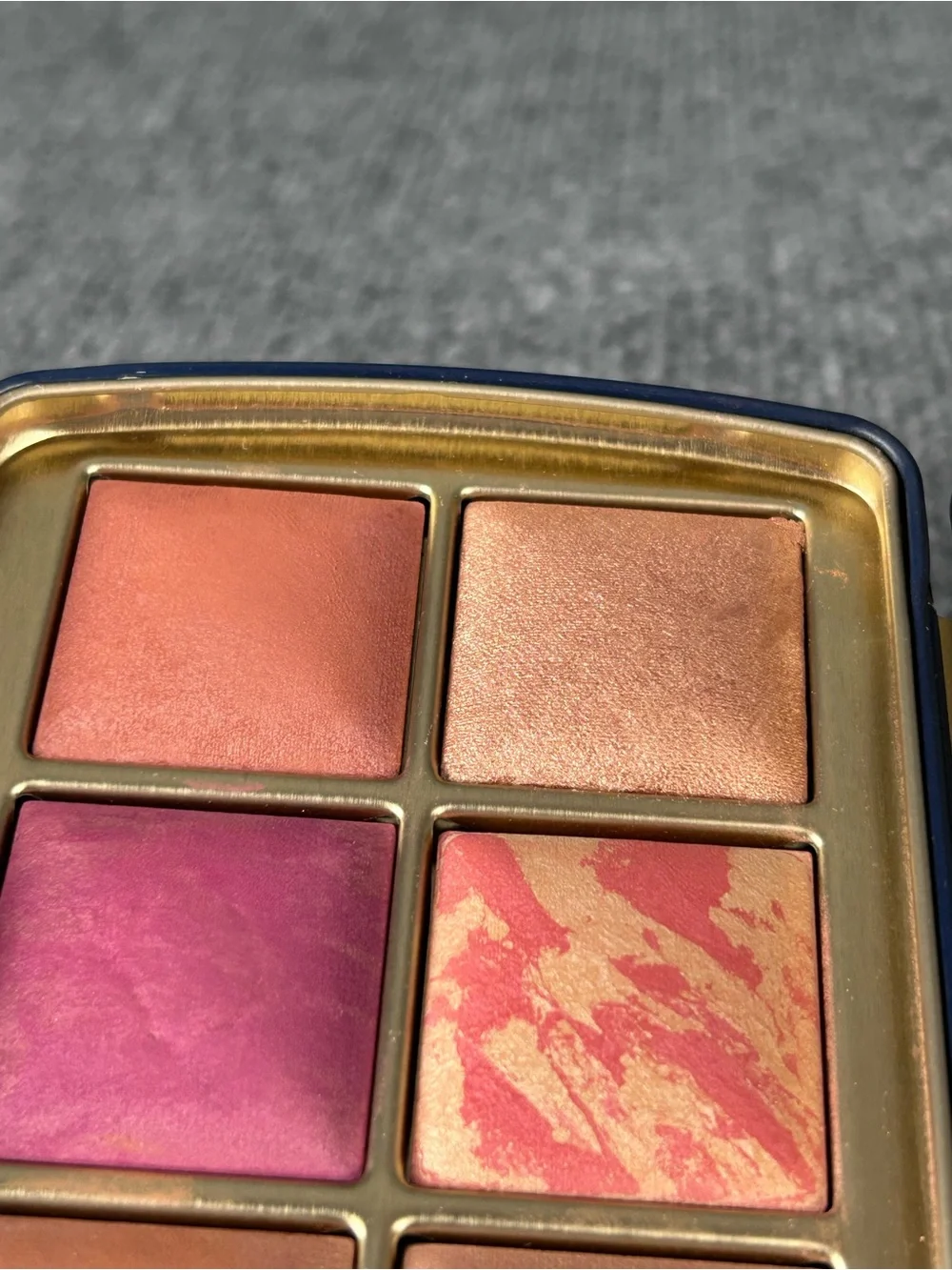 HOURGLASS Ambient Lighting Edit Unlocked Palette FOX 🦊 w BRUSH Highlight& Blush